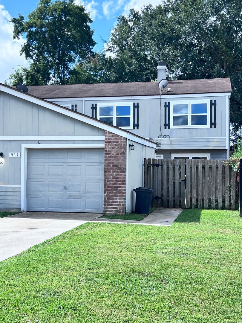 2 Bedroom Townhome for RENT - WEST END BEAUMONT