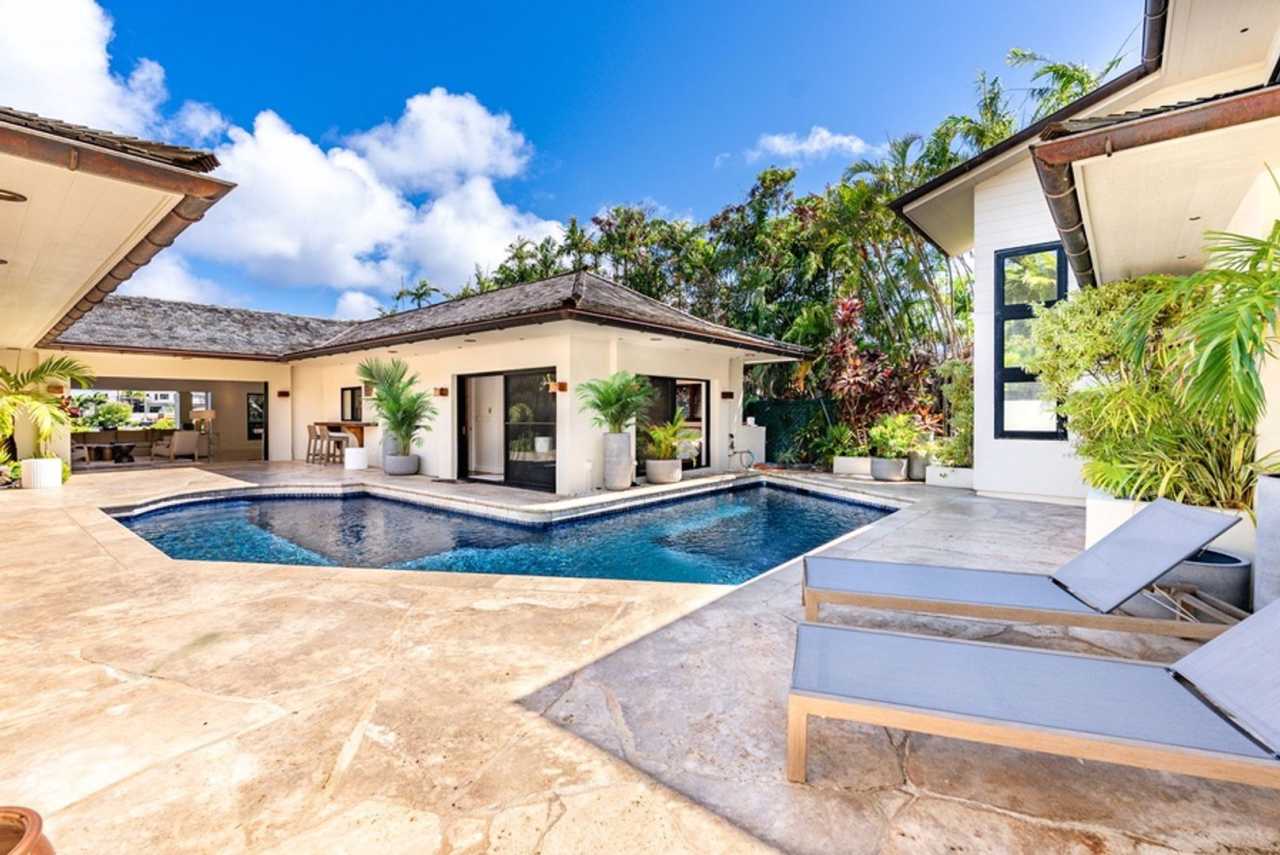 Honolulu Lagoonfront Villa | 4BR Courtyard Pool Villa Near Waikiki  Diamond Head