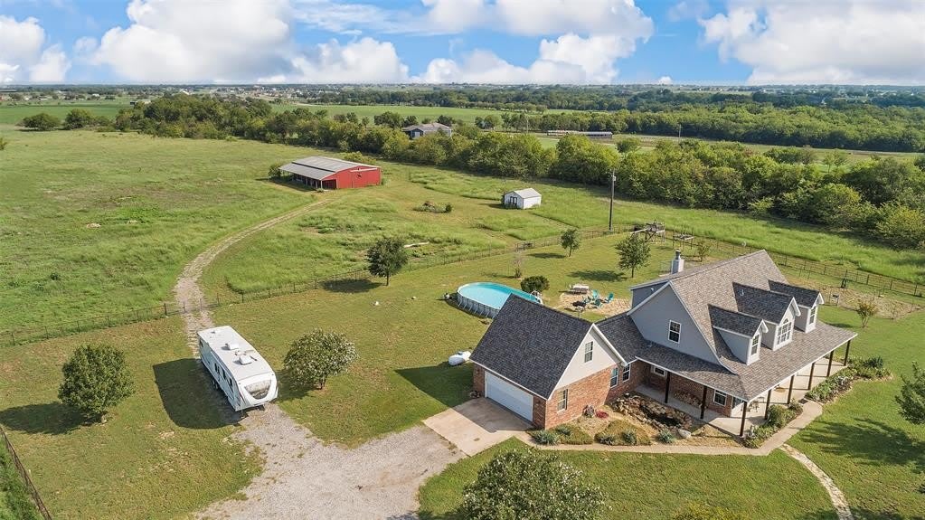 215 Greathouse Circle