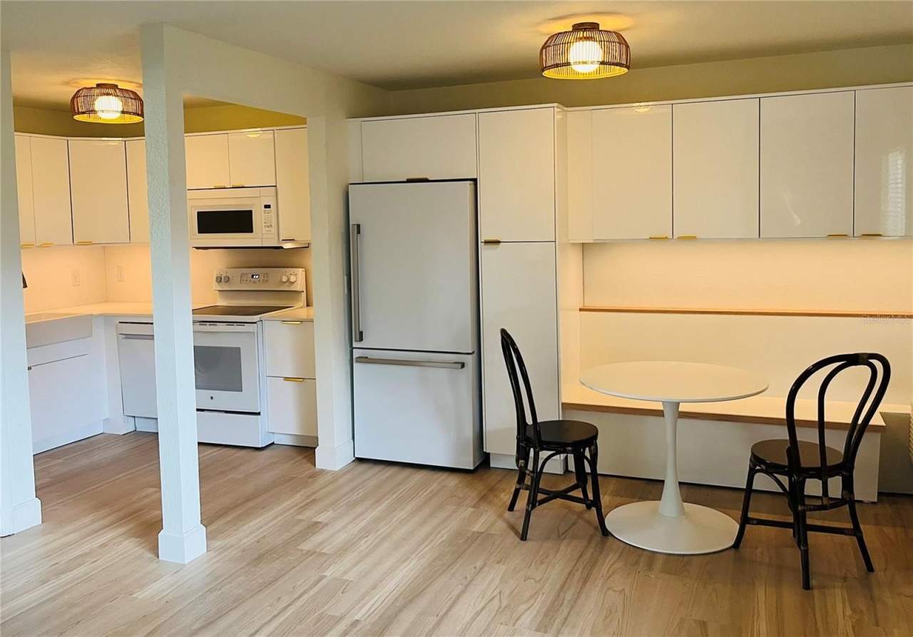 3914 W NEPTUNE STREET