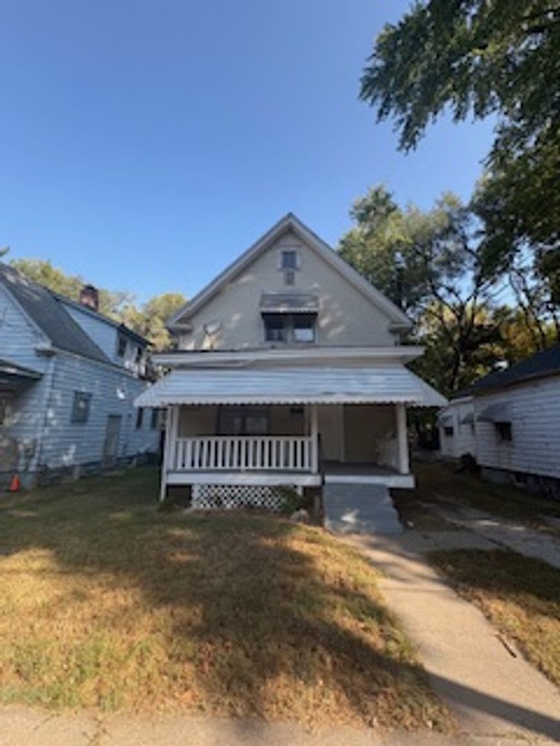 3 Bedroom / 2 Bathroom House in Peoria, IL