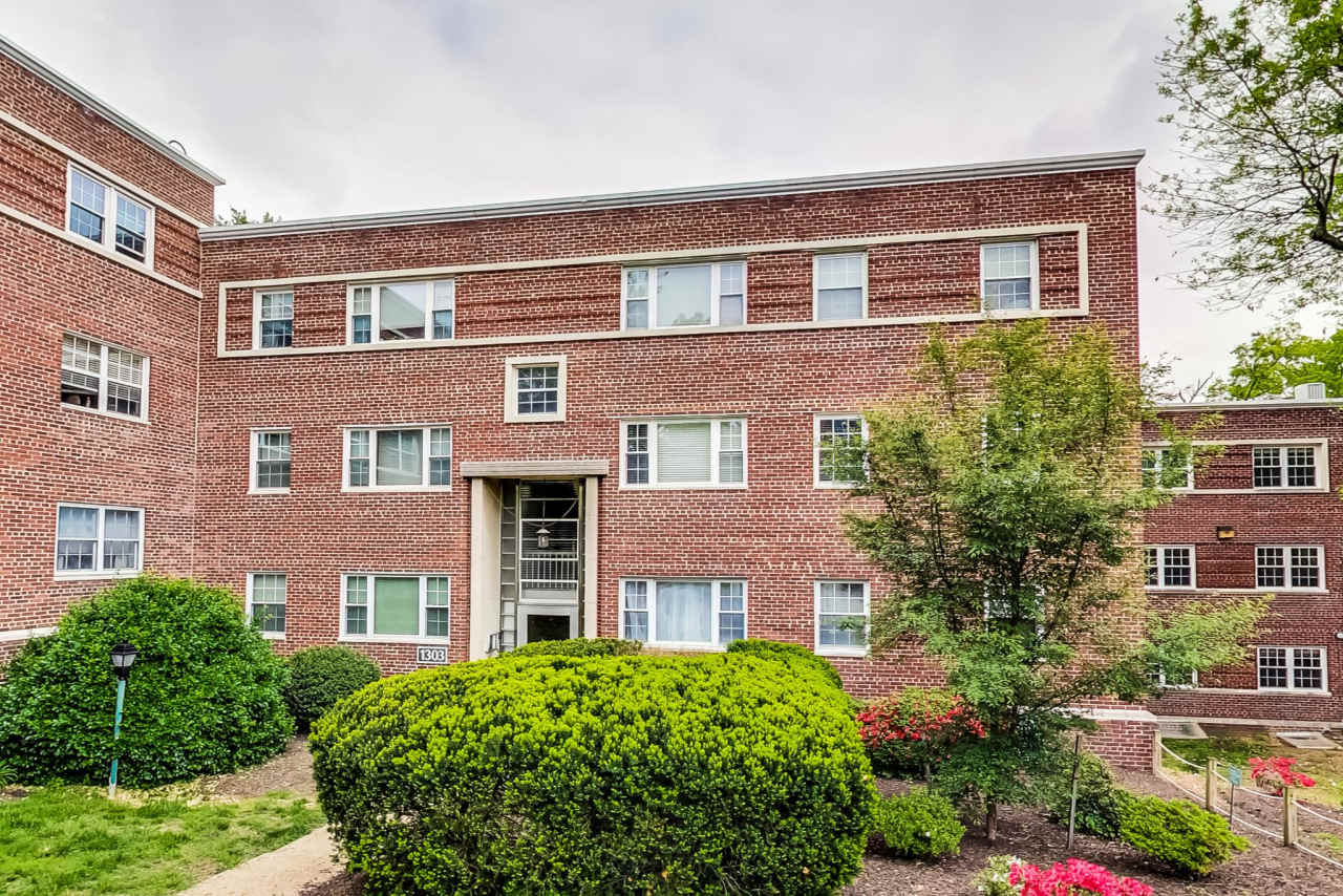 1303 North Ode Street - 1