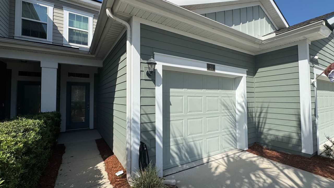 Modern Comfort Meets Stylish Living With This Townhome in Prestwick Community!