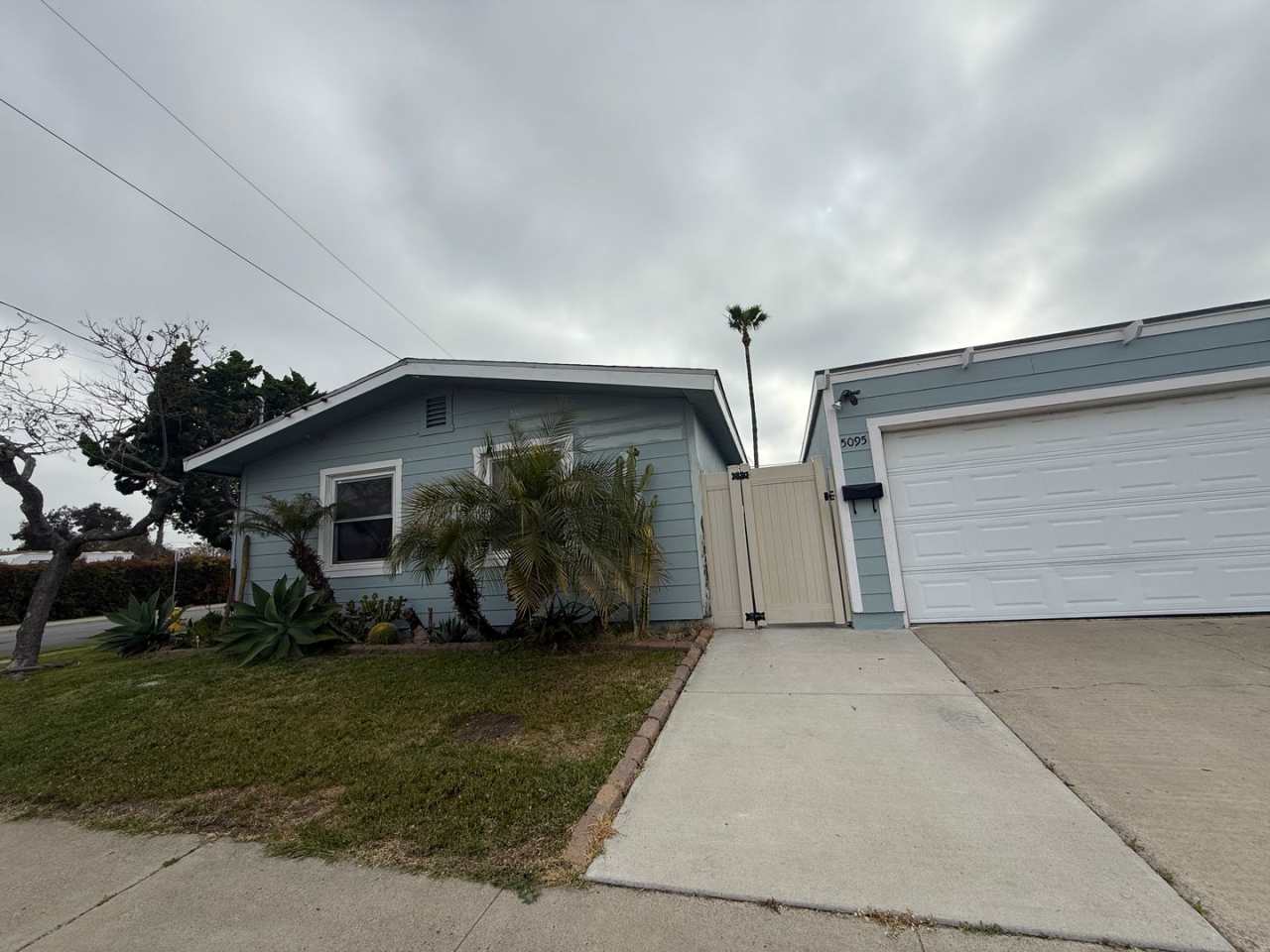 ***JUST REDUCED!!!*** Must See! 3 Bedroom Home with Pool in Clairemont!
