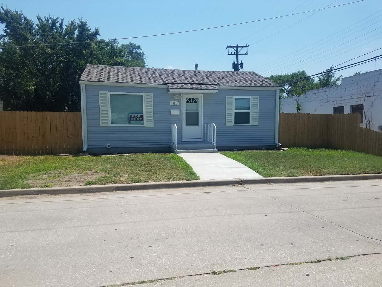 321 East Kinkaid Street