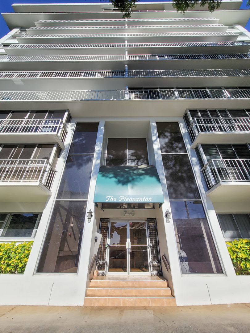 Ground Floor Unit at The Pleasanton! - 2BR / 2Bath / 1Pkg