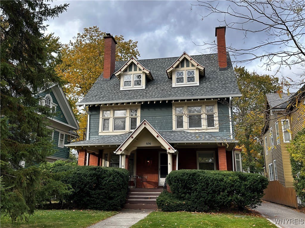 656 Lafayette Avenue