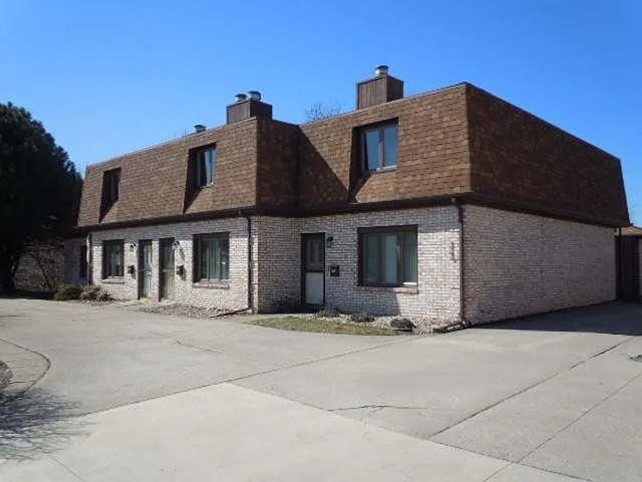 323 S. Towanda Avenue