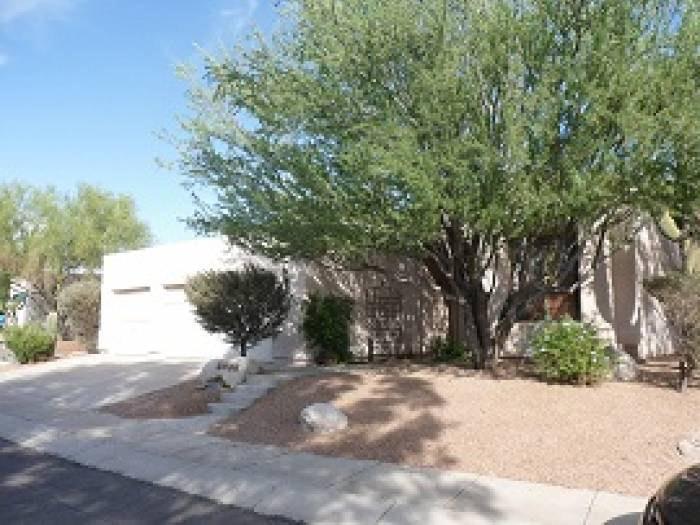 9802 North Camino Vado