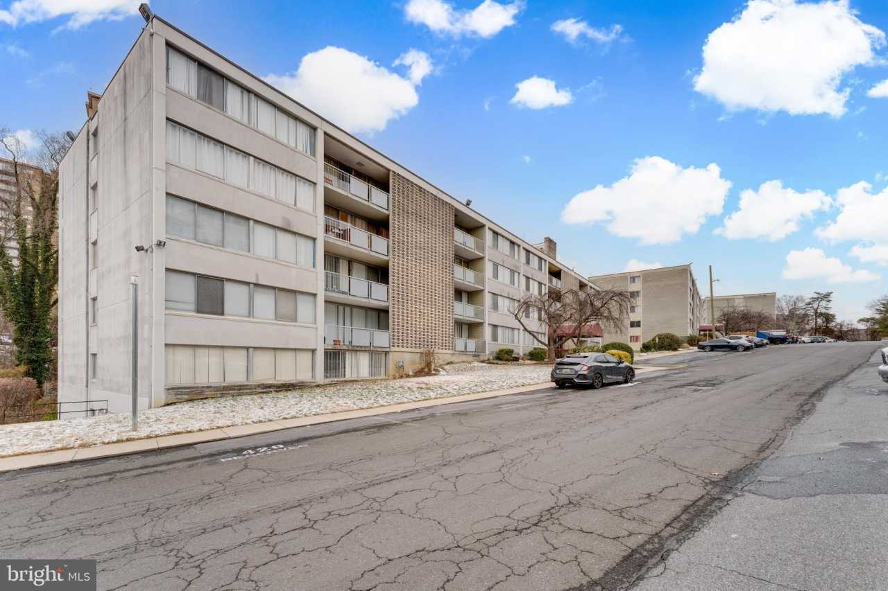 1832 METZEROTT Road unit: 301