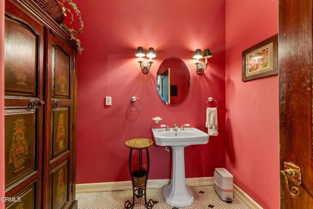 5321 Alta Canyada Road