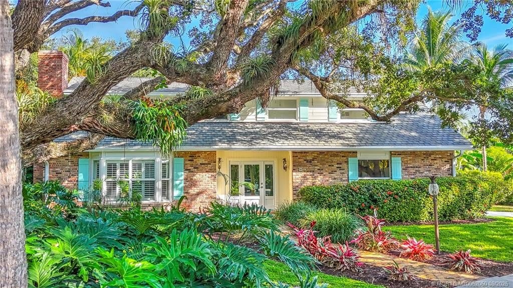 4 N Via Lucindia Drive