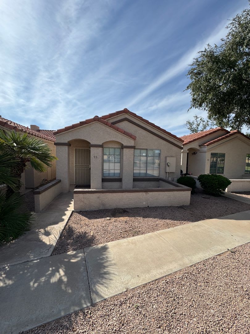 Beautiful 2 Bedroom 2 bath single level for Rent in Chandler