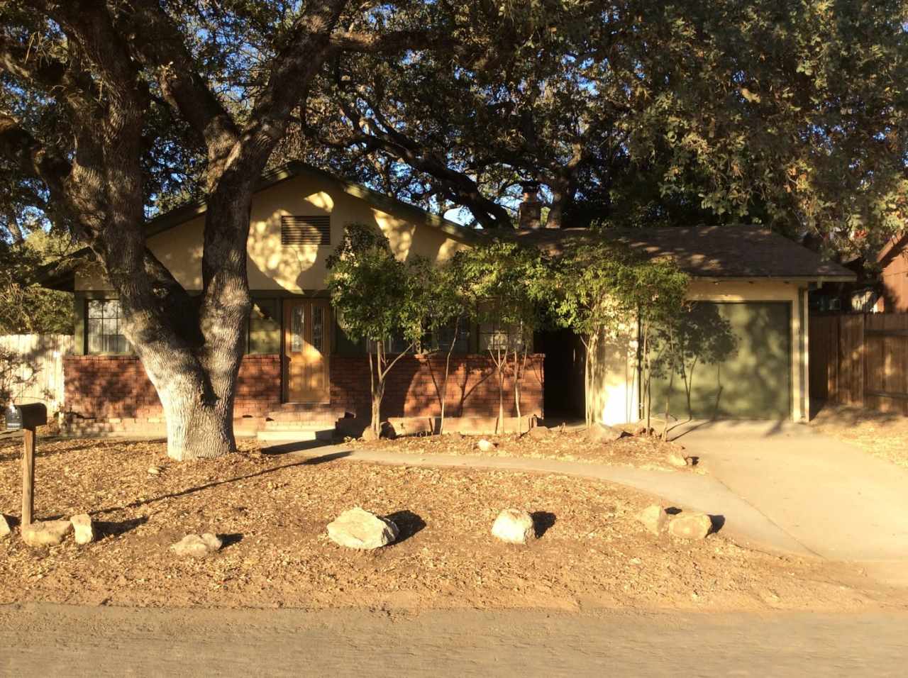 Cute Downtown House!