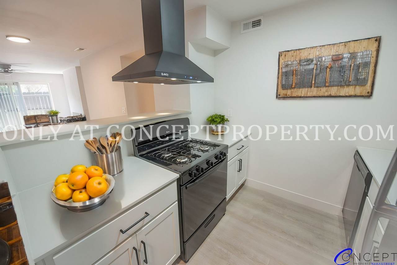 Join Avenue View, a Sophisticated Downtown Community!