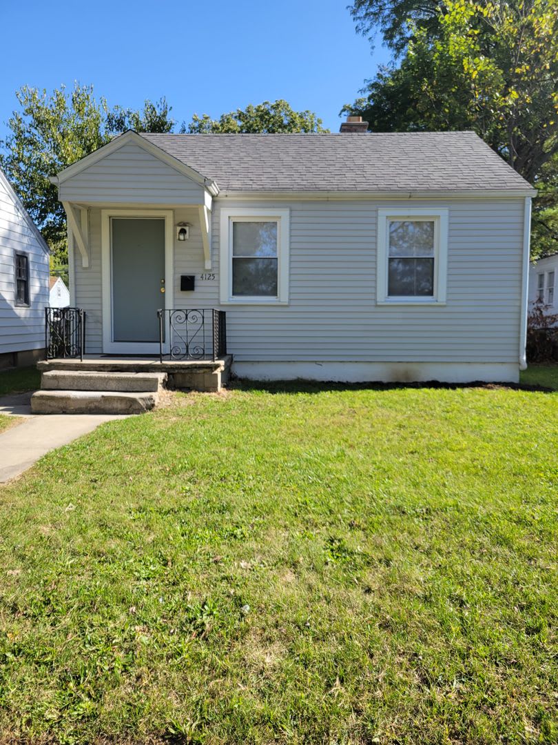 New Listing! 1 Bedroom House on Lillie St!