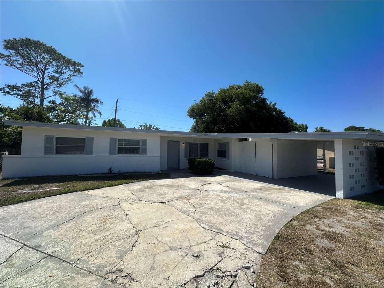 1445 CHILEAN LANE