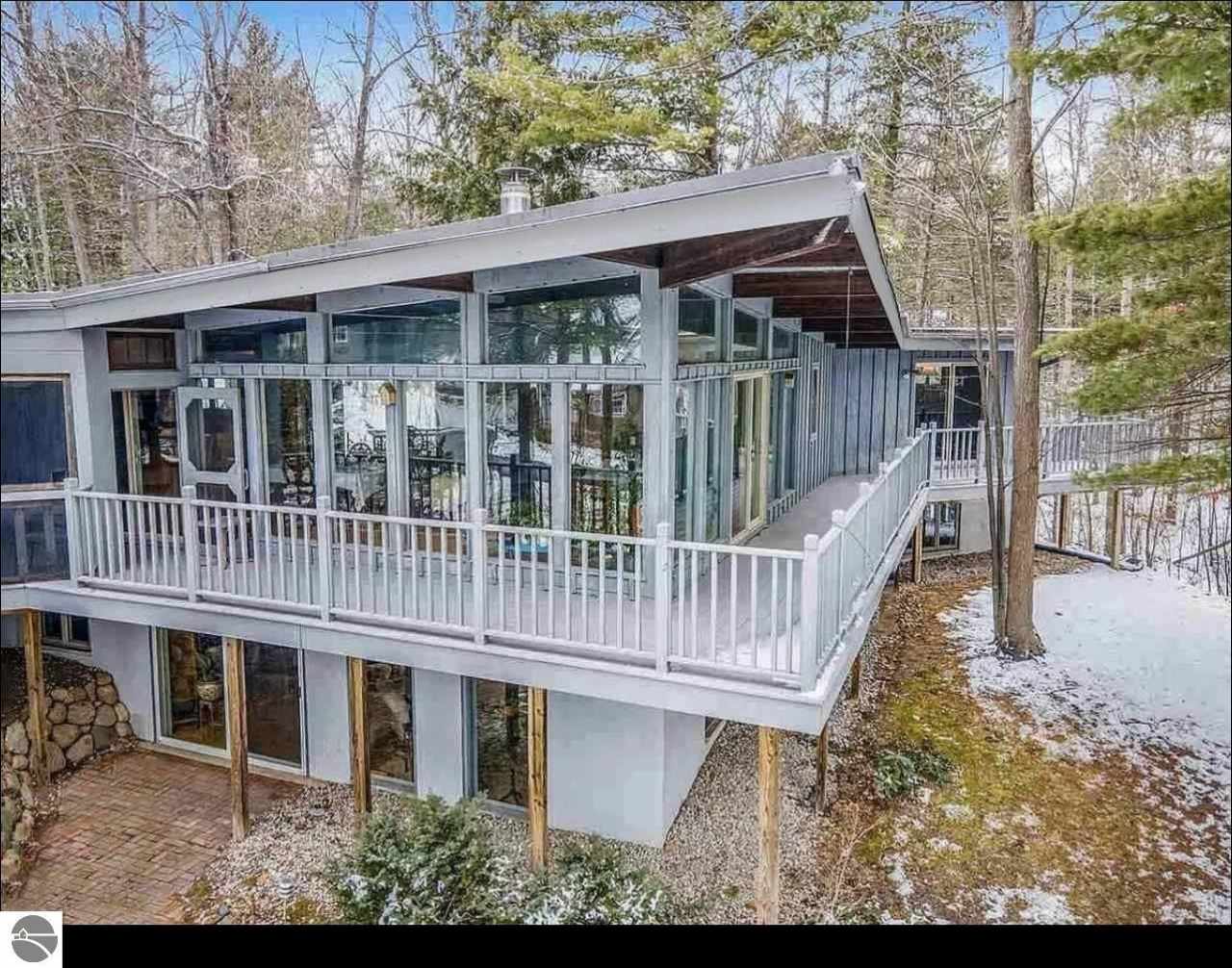 301 Wooded Shore Lane