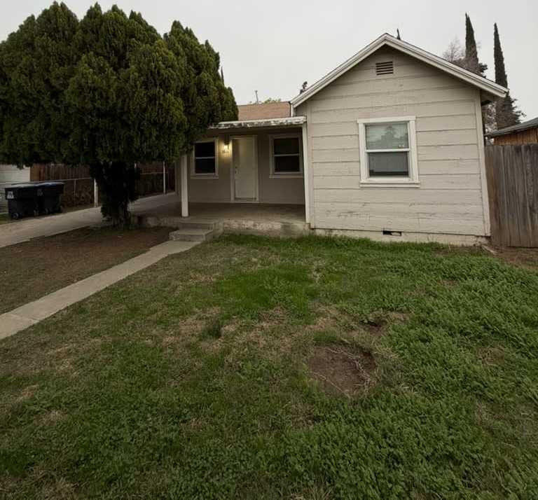 1906 N. Giddings Street