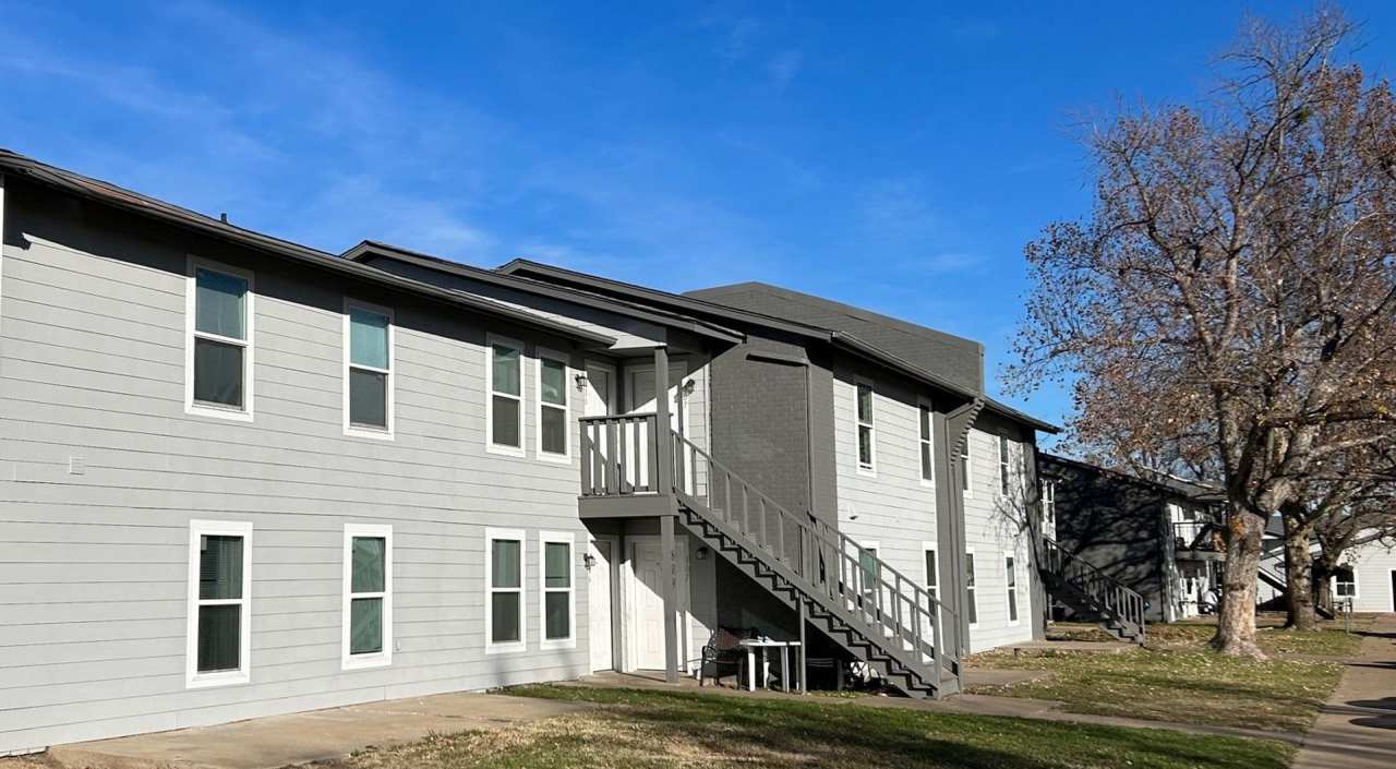 Beautiful remodeled 1  2 Bedrooms Available NOW!