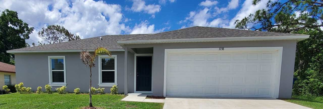 3/2 HOME IN PALM BAY-GREAT PRICE!