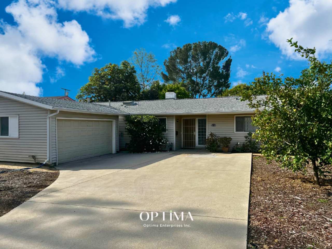 Beautiful Single-Family Home with Modern Comforts