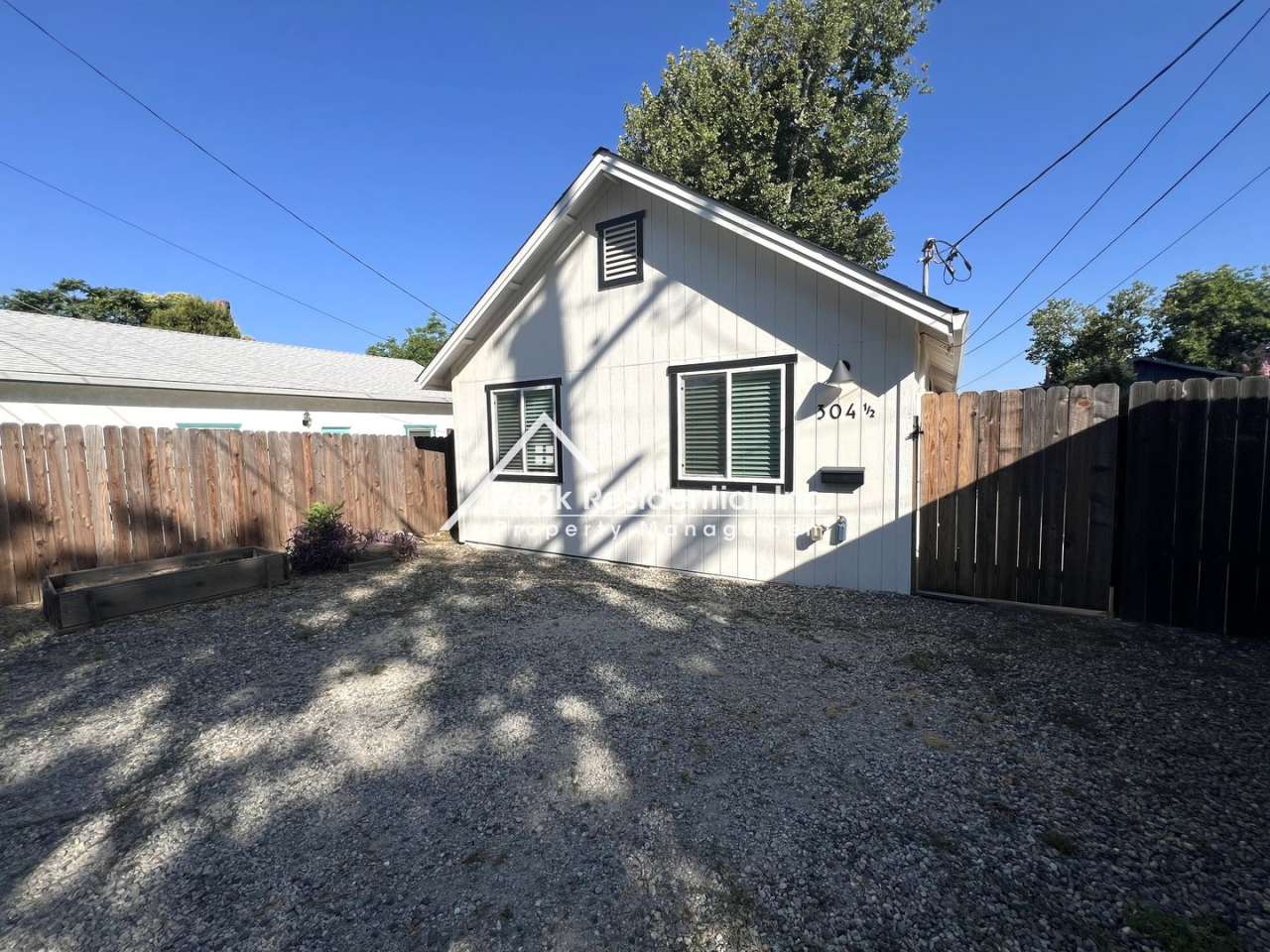Updated 2bd/1ba Home In Historic Folsom!