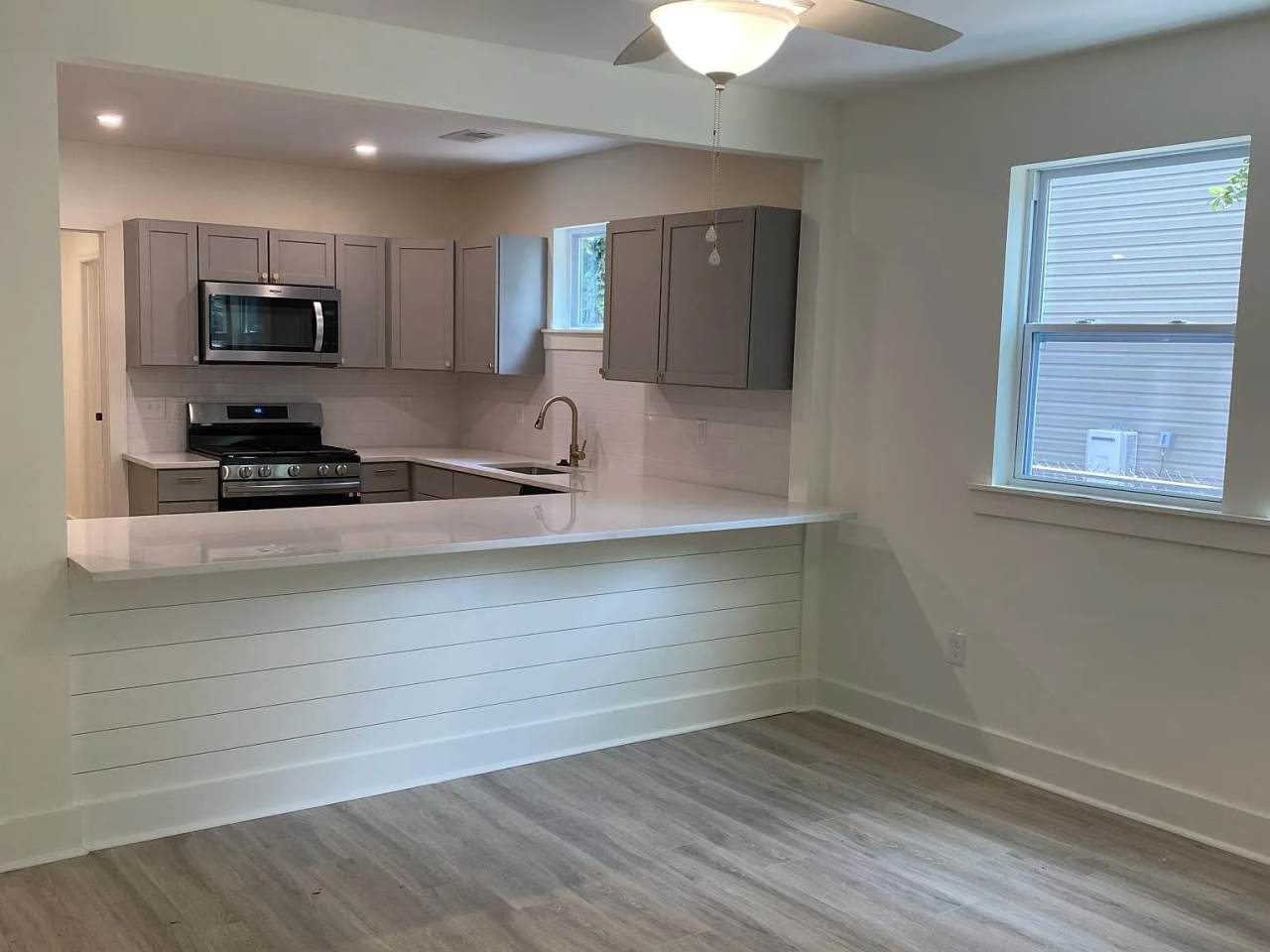 32 South Tracy Street