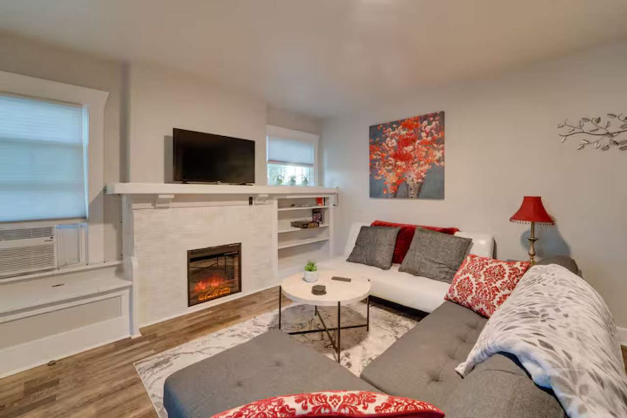 TheSuiteOne @ The Garland Suites (Furnished)