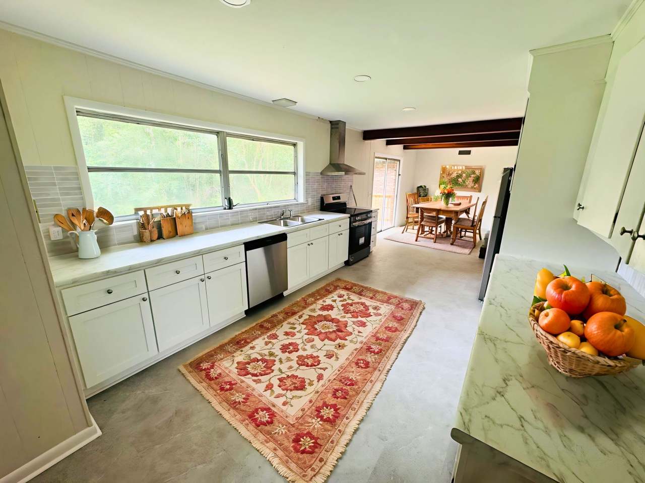 110 North Edgewood Drive