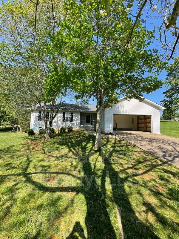 121 County Road 537