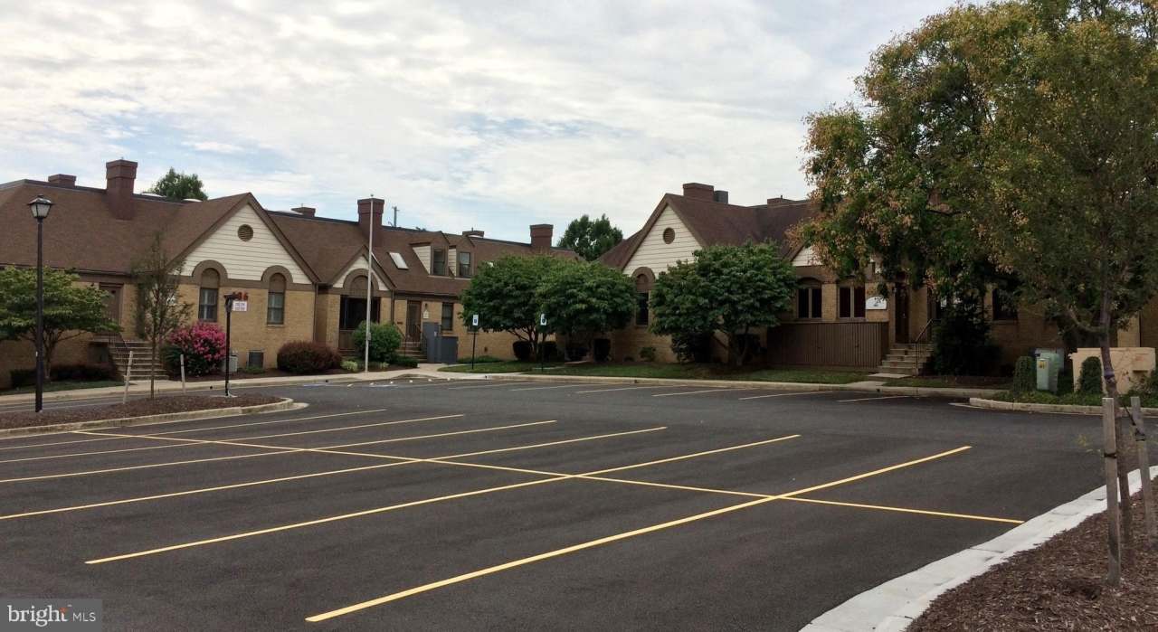 186 THOMAS JOHNSON Drive unit: Suite 202 (Unit 1De)