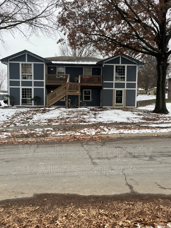 708 Northeast Ball Drive - D