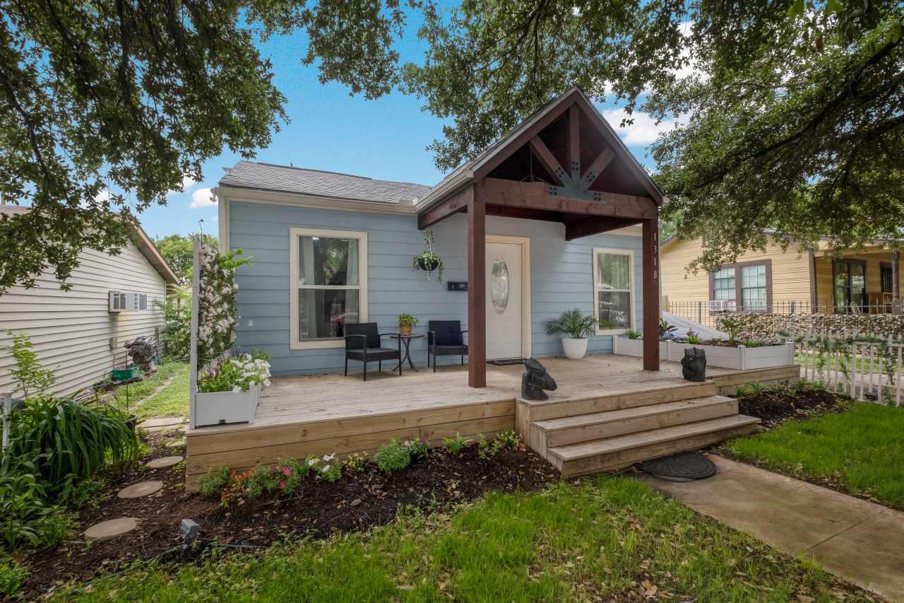 1318 Edison Dr