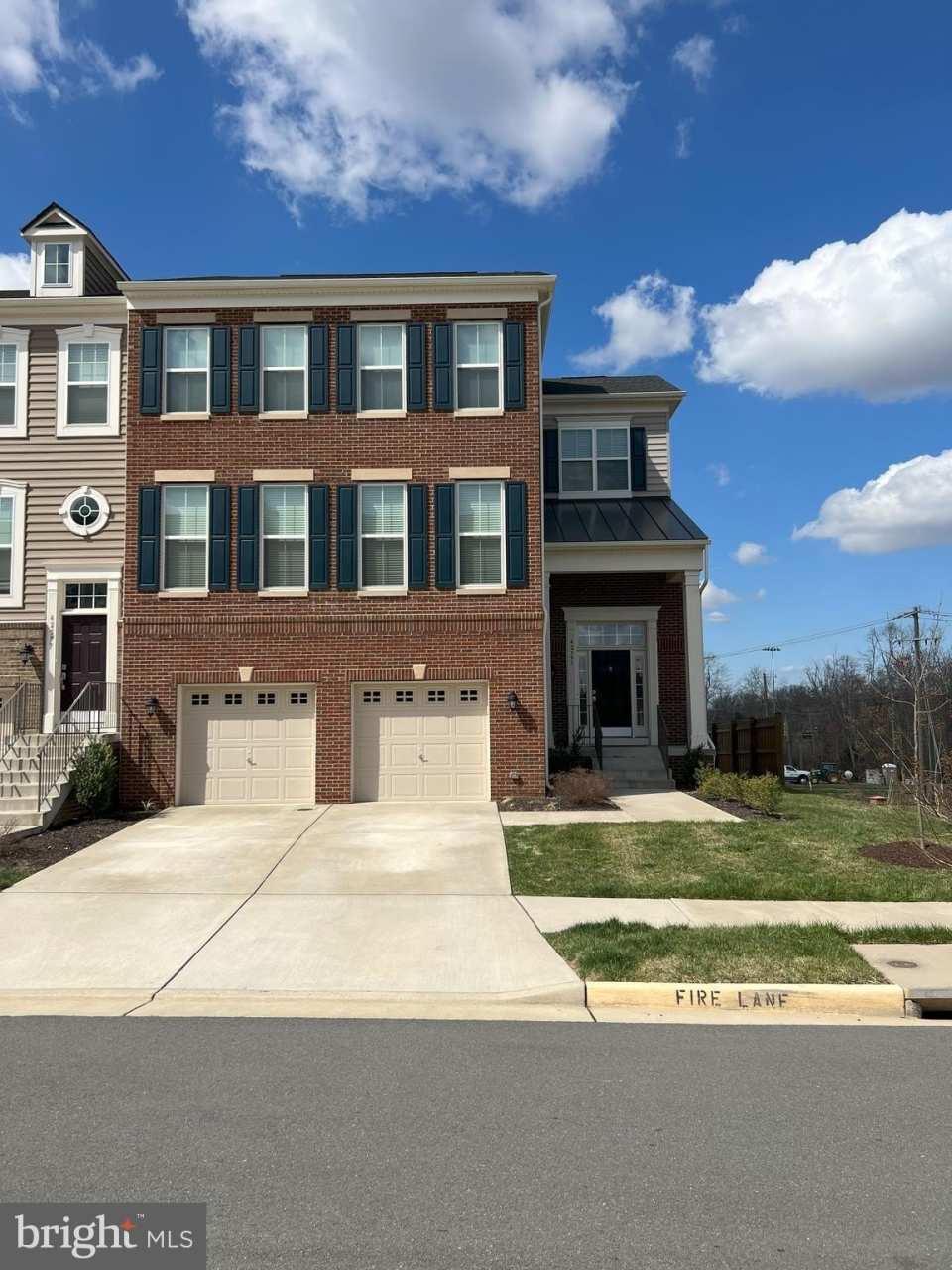 42595 OAK PARK SQUARE