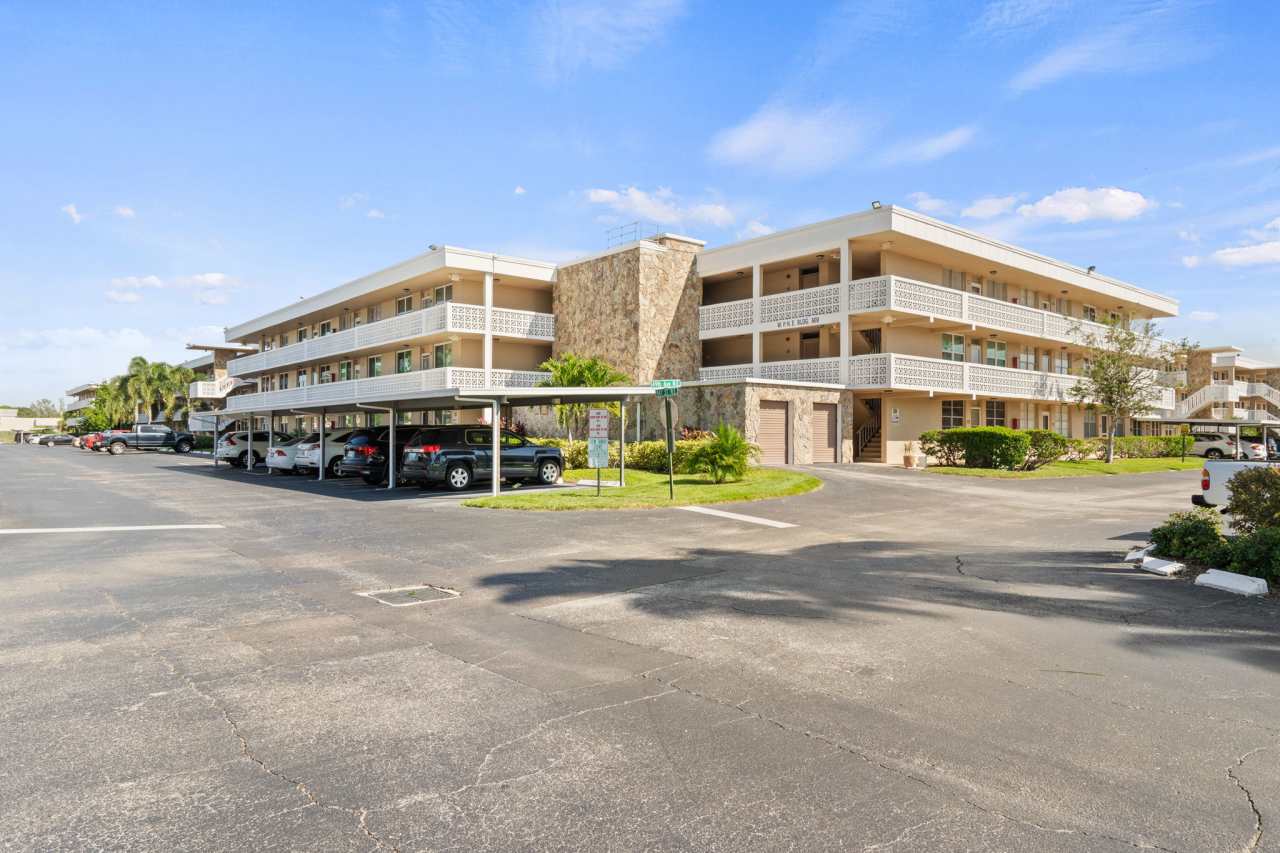 4915 Bay Street Northeast - 324