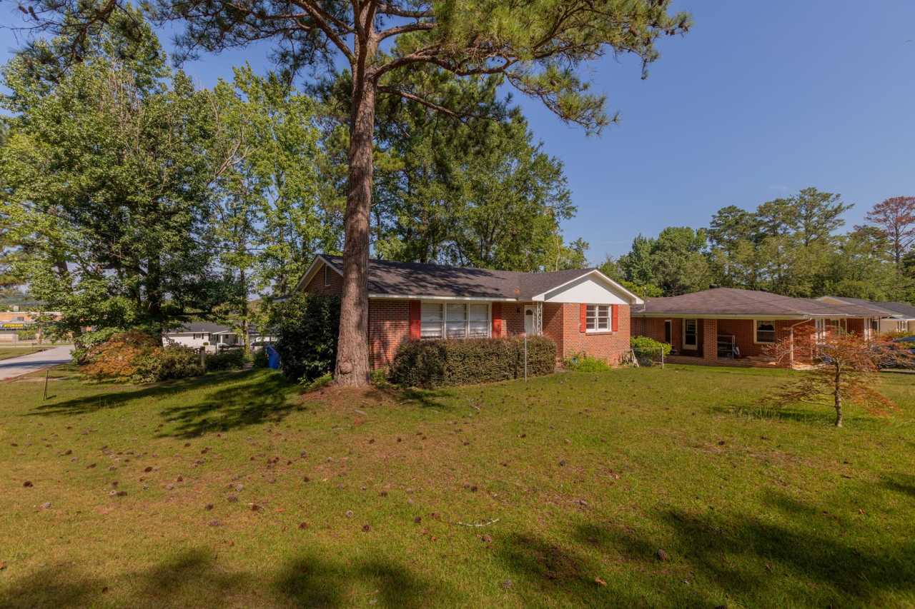 4 bedroom near St. Anne Catholic Church