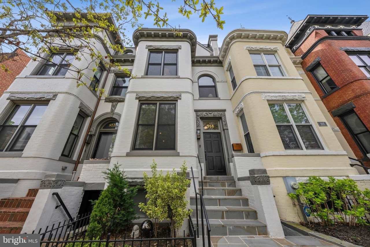 914 WESTMINSTER ST NW