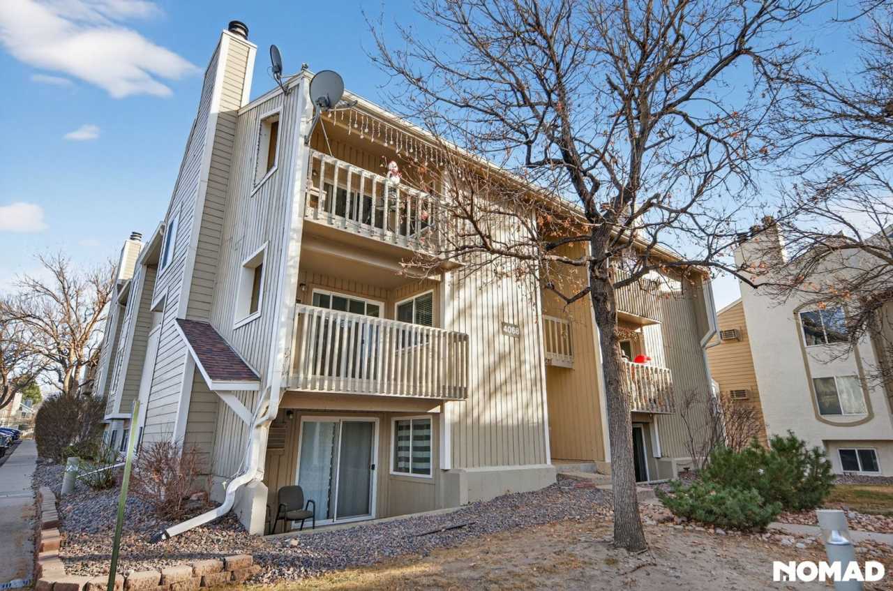 Charming 2BR Condo in Aurora