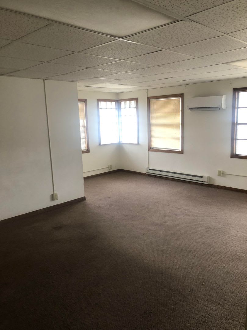 Large 4 Bedroom 2 bath