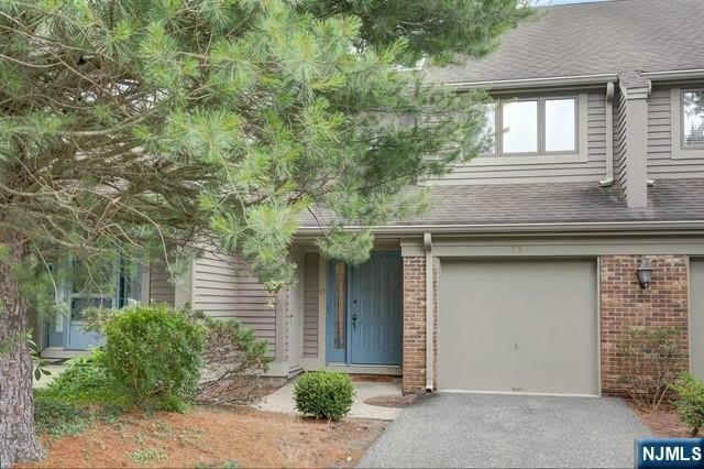 119 Macleish Court 119