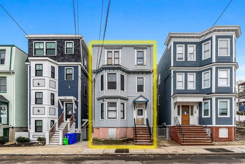 225 East Eagle Street225 East Eagle Street - 2