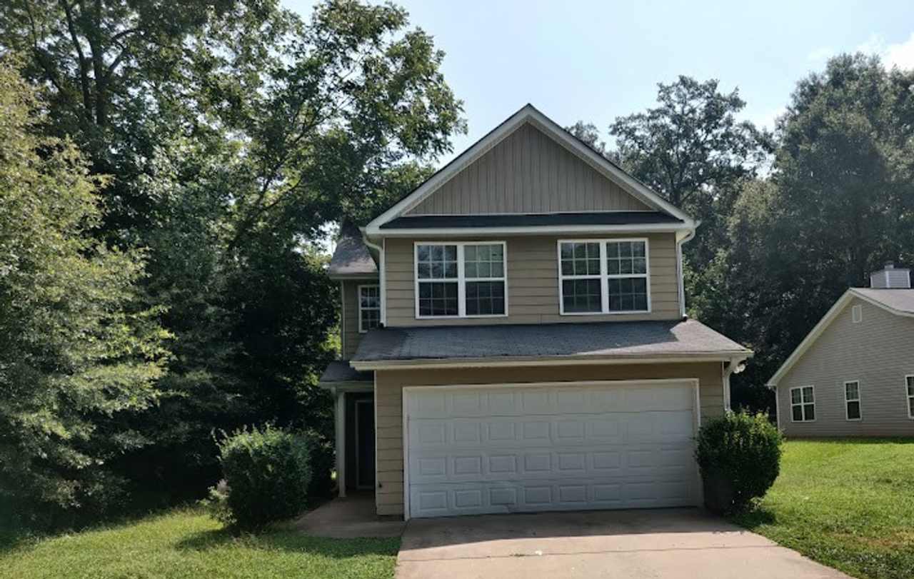 COMING SOON: Renovated 3BR 2BA Home w/ 2-Car Garage • Open-Concept Kitchen in Griffin