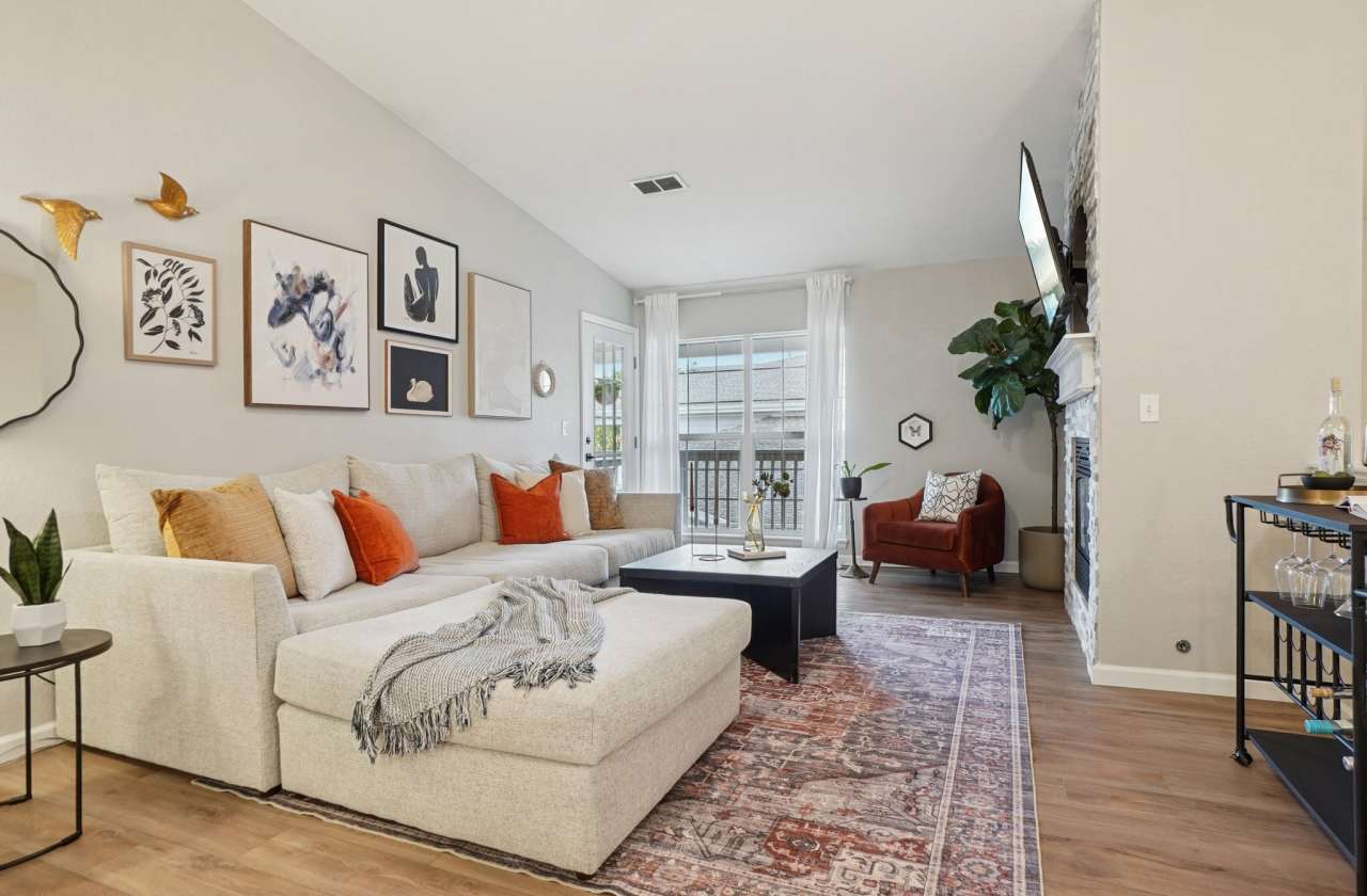 4271 South Blackhawk Circle