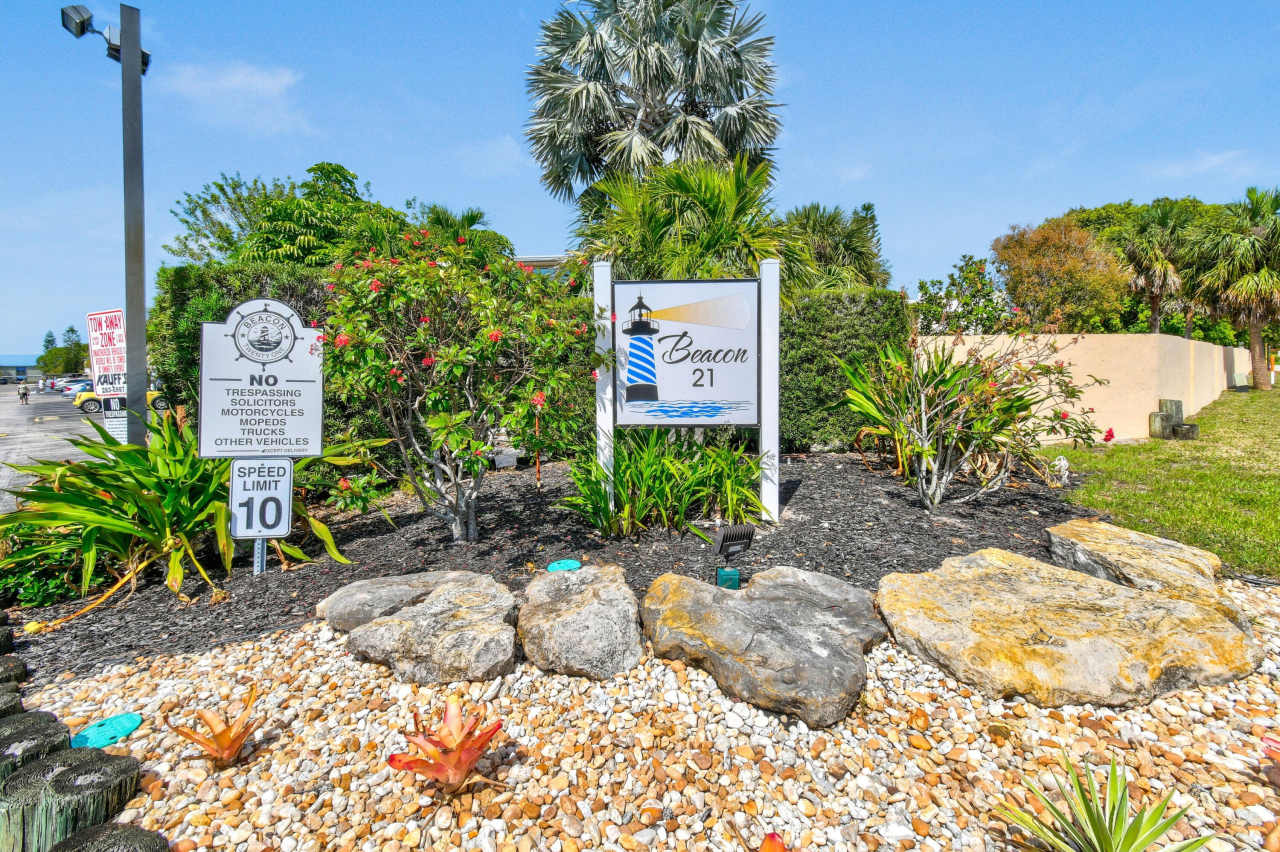 1561 NE 12th Terrace