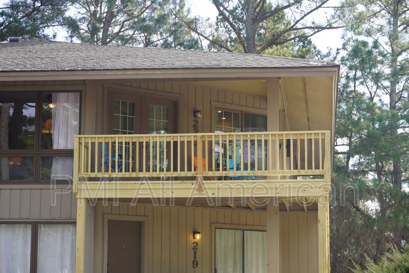 220 Foxkroft Drive