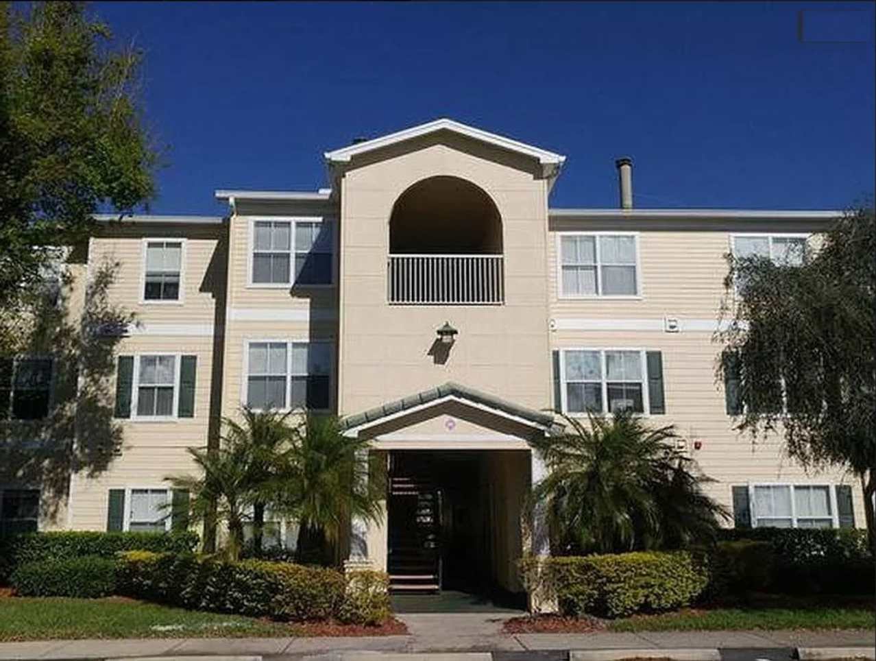nice and quiet condo in desirable New Tampa near I-75 and USF