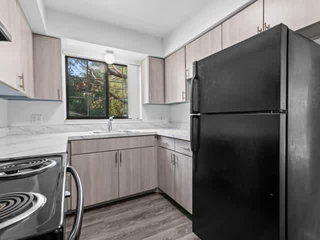 7655 Balmoral Dr Unit D11