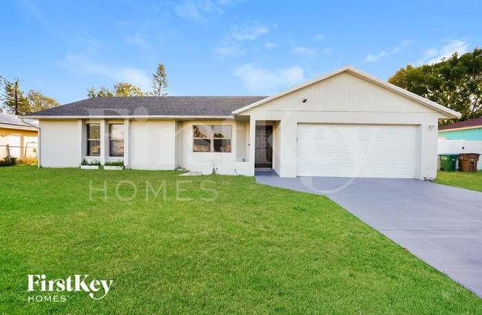 139 Southeast Santa Barbara Place