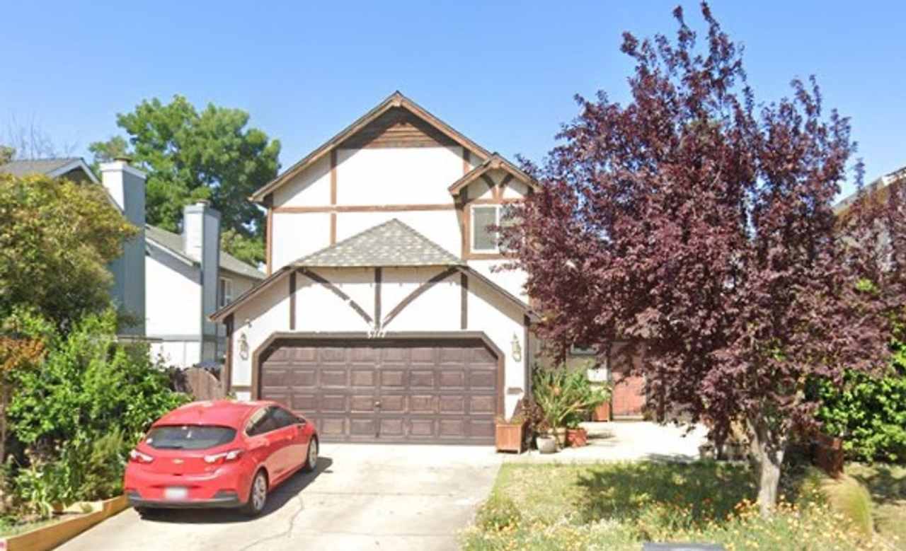 Two Weeks Free Rent – A Great Start to Your New Home!Beautiful 2 Story Home Ready To Be Home